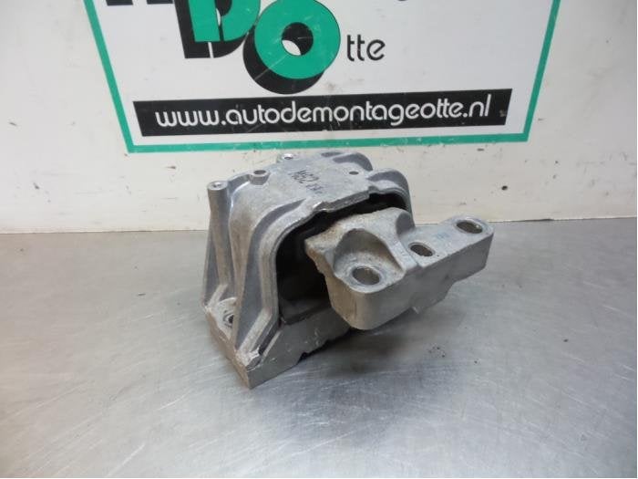Support moteur d'un Volkswagen Golf (Golf 04-), Volkswagen, -, 3 mois de garantie, Utilisé