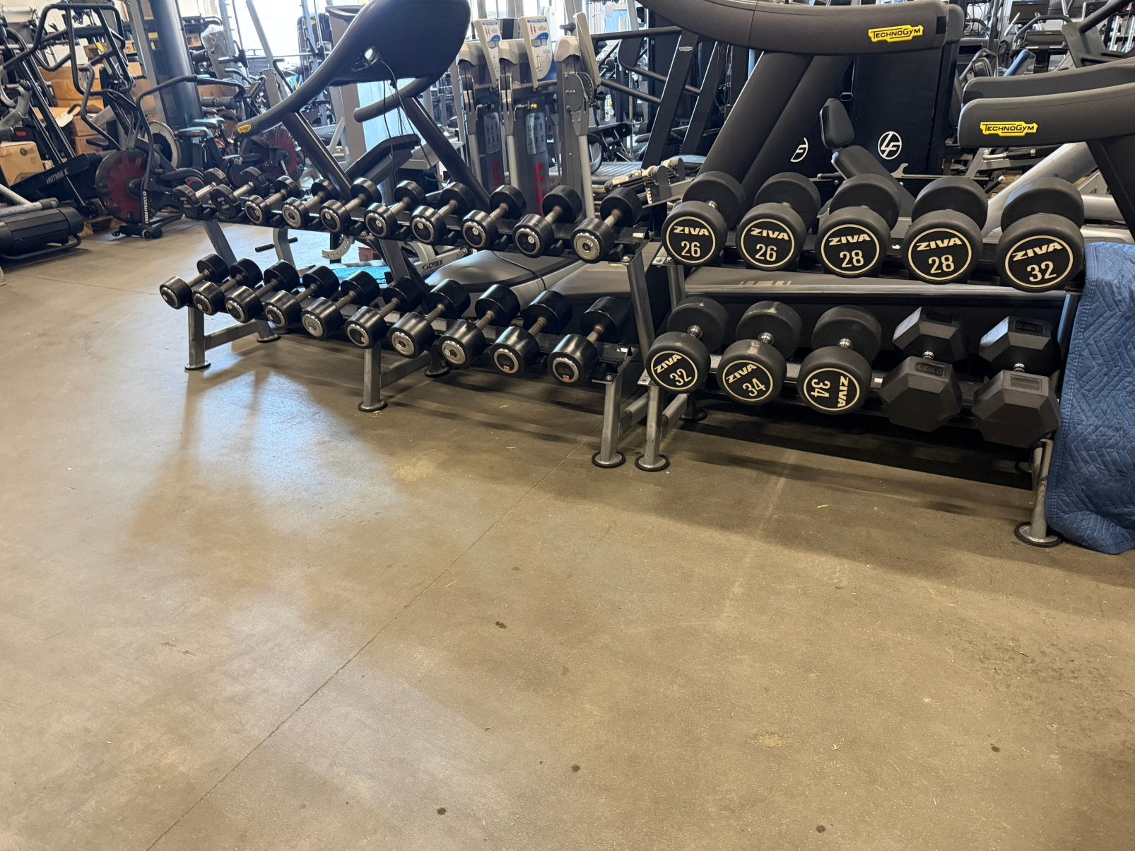 Vaste Rubberen Dumbells 4kg t/m 40kg. + Dumbells Rek, Sport en Fitness, Ophalen, Gebruikt, Dumbbell