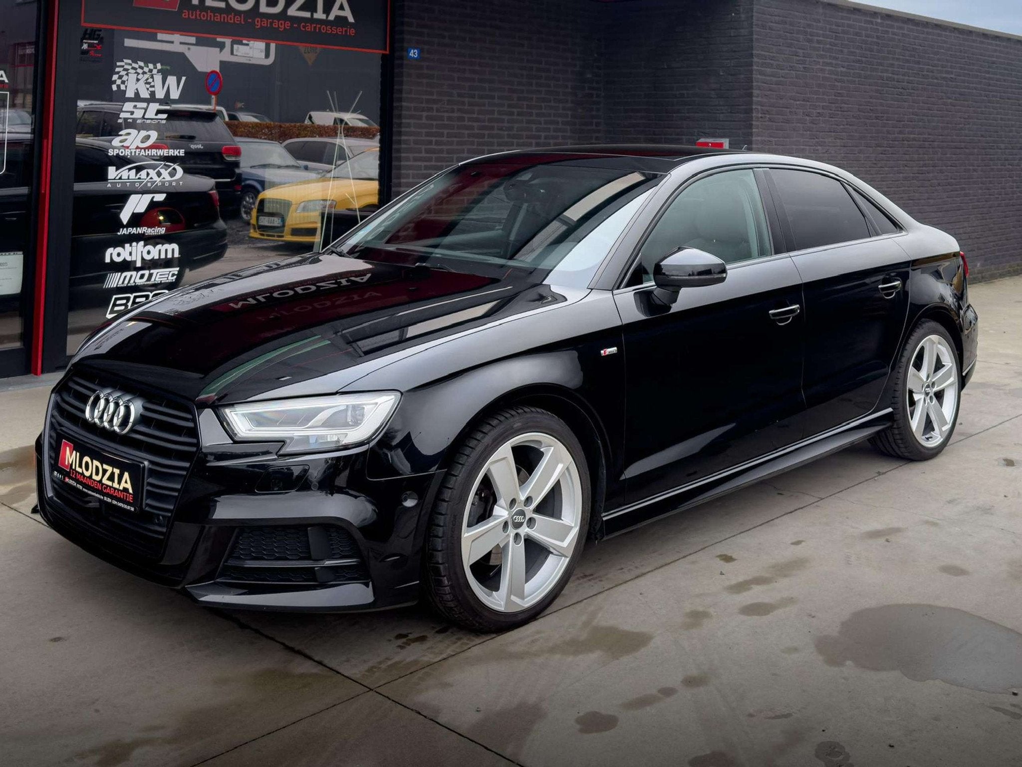 Audi A3 30TFSI Limo / DSG / PANO / MATRIX / VIRT. COCKPIT, 4 deurs, Gebruikt, Euro 6, 116 pk