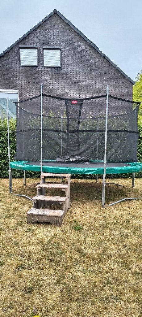 Trampoline, Enlèvement, Utilisé