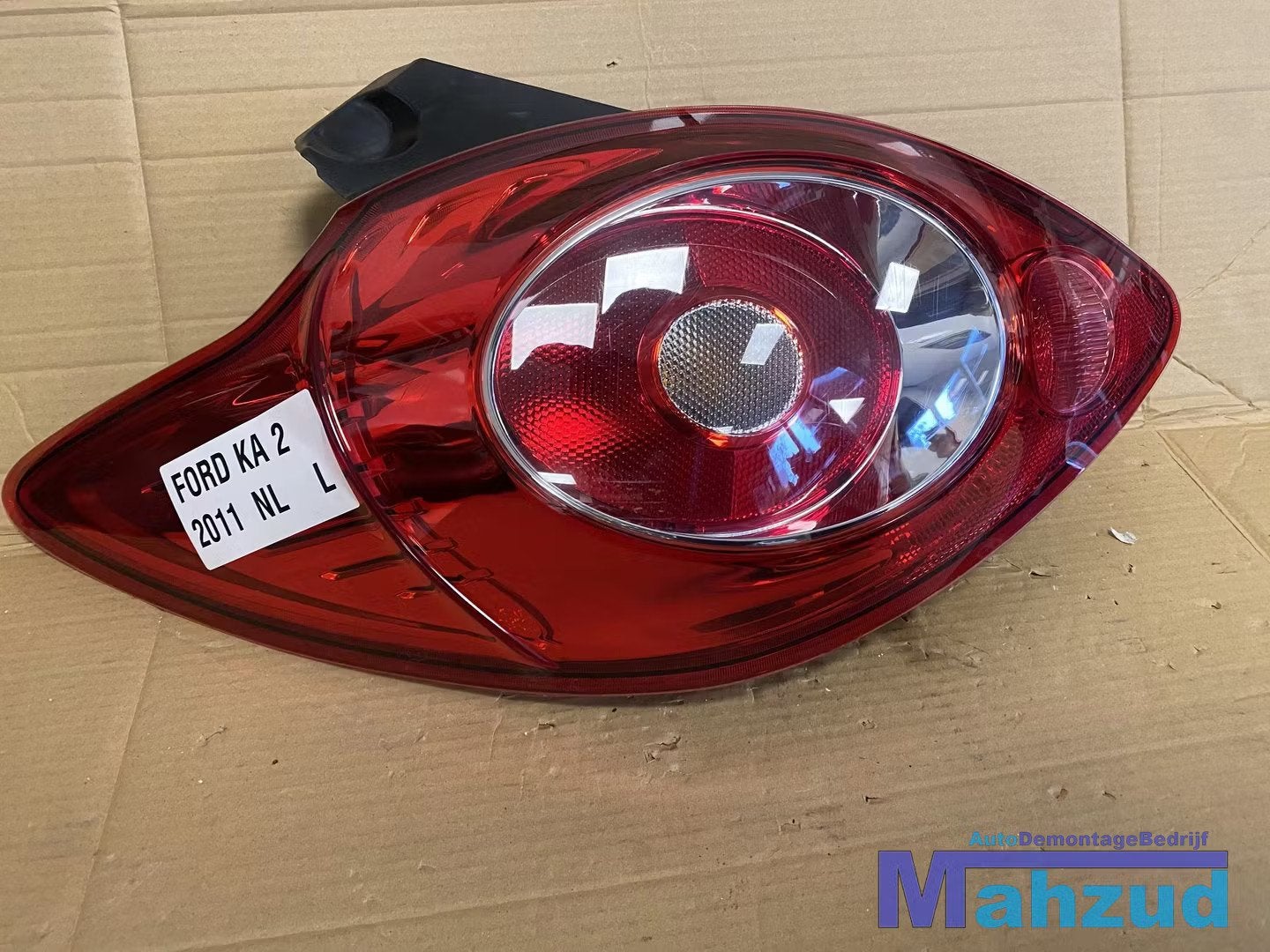 FORD KA 2 Links achterlicht 2008-2016, Info@ford.com, Ford Motor Company, American Road 1
48126  Dearborn, Ford