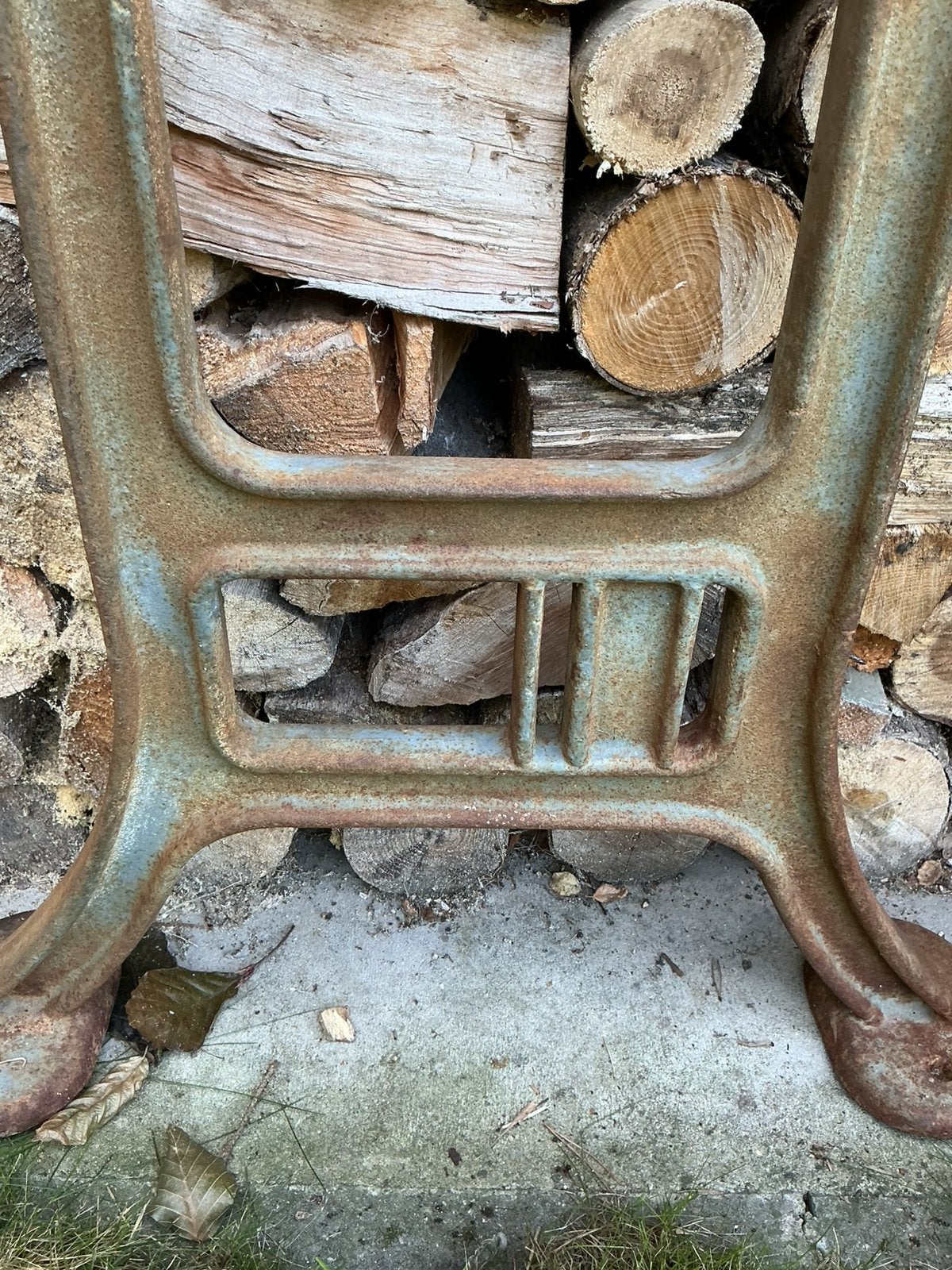 Supports industriels en fonte lourde, pieds de table, Enlèvement, Utilisé
