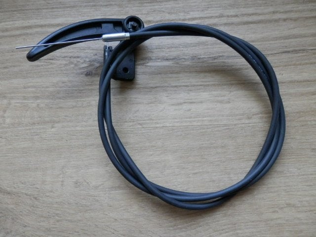 Câble de déverrouillage du capot de la VW Golf MK1/Jetta MK1, Enlèvement