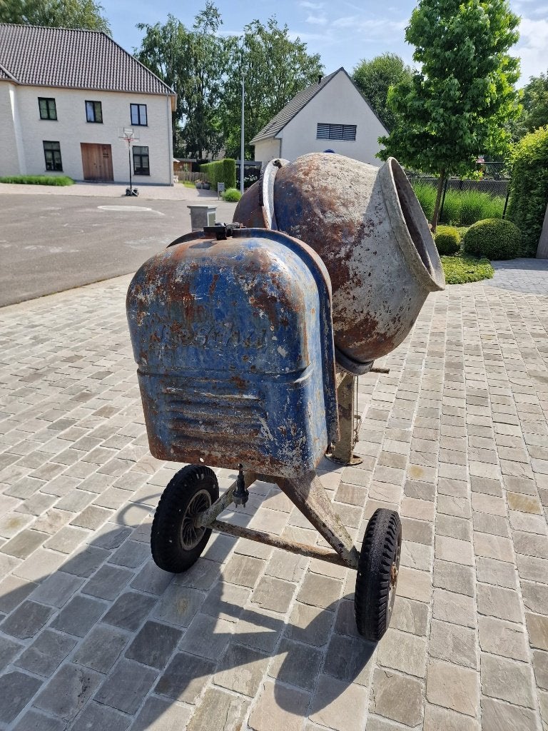Betonmolen Lescha 180 liter 2 nieuwe SKF lagers en V-riem, Doe-het-zelf en Bouw, Betonmolens, Gebruikt, Ophalen