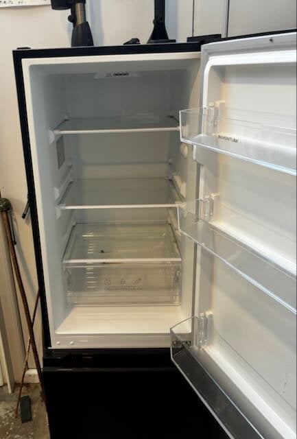 frigo Inventum zwart, Elektronische apparatuur, Ophalen, 150 tot 200 liter, Gebruikt, Met aparte vriezer