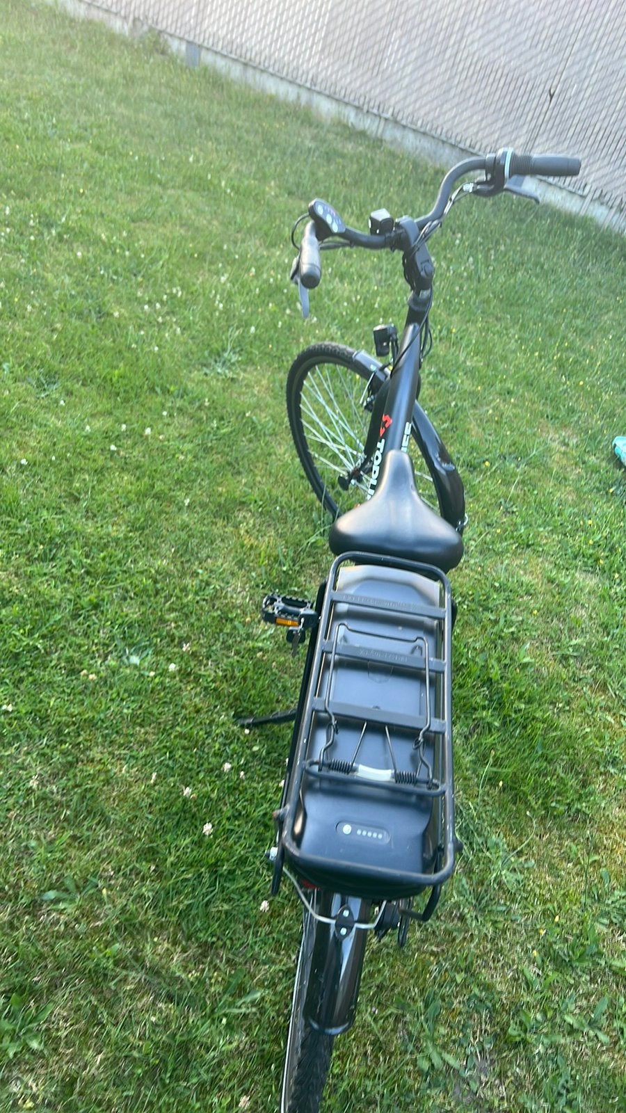 Fietsen en tafelzaag, Ophalen, Zo goed als nieuw