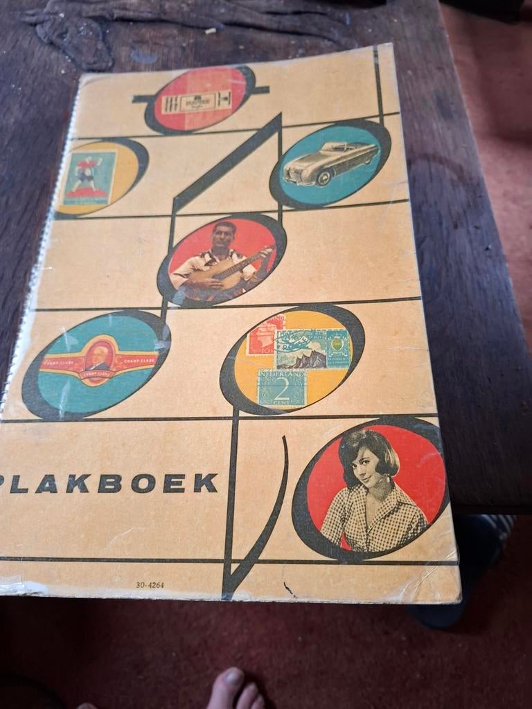 Album de 20 pages de groupes de cigares uniques, Envoi