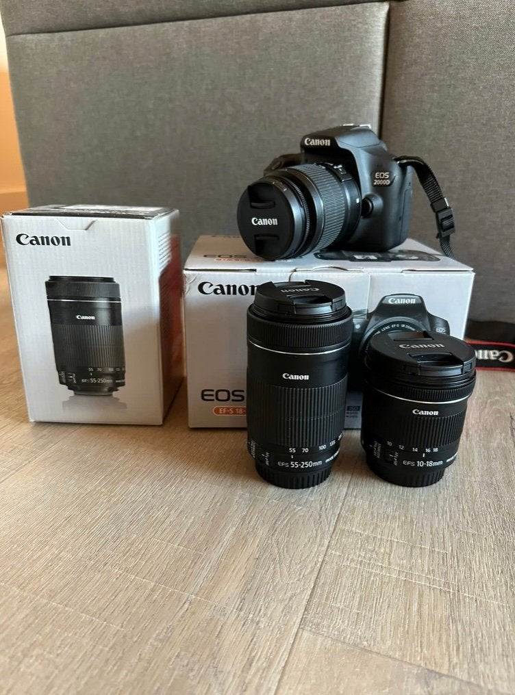 Complete Canon EOS 2000D Set – Incl. 3 Objectieven, Audio, Tv en Foto, Fotocamera's Digitaal, Ophalen of Verzenden, Zo goed als nieuw