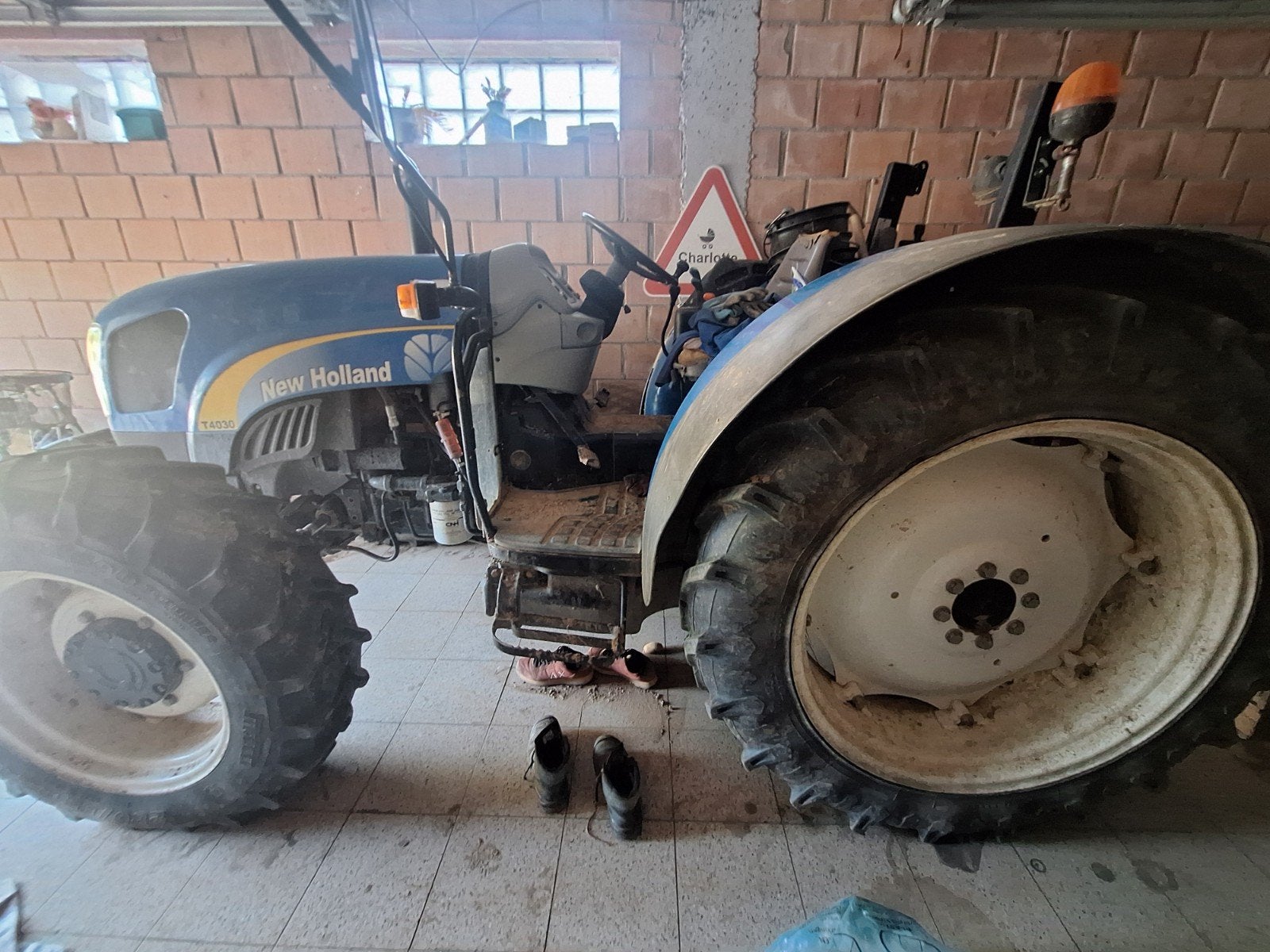 tracteur New Holland T4030, Enlèvement, New Holland