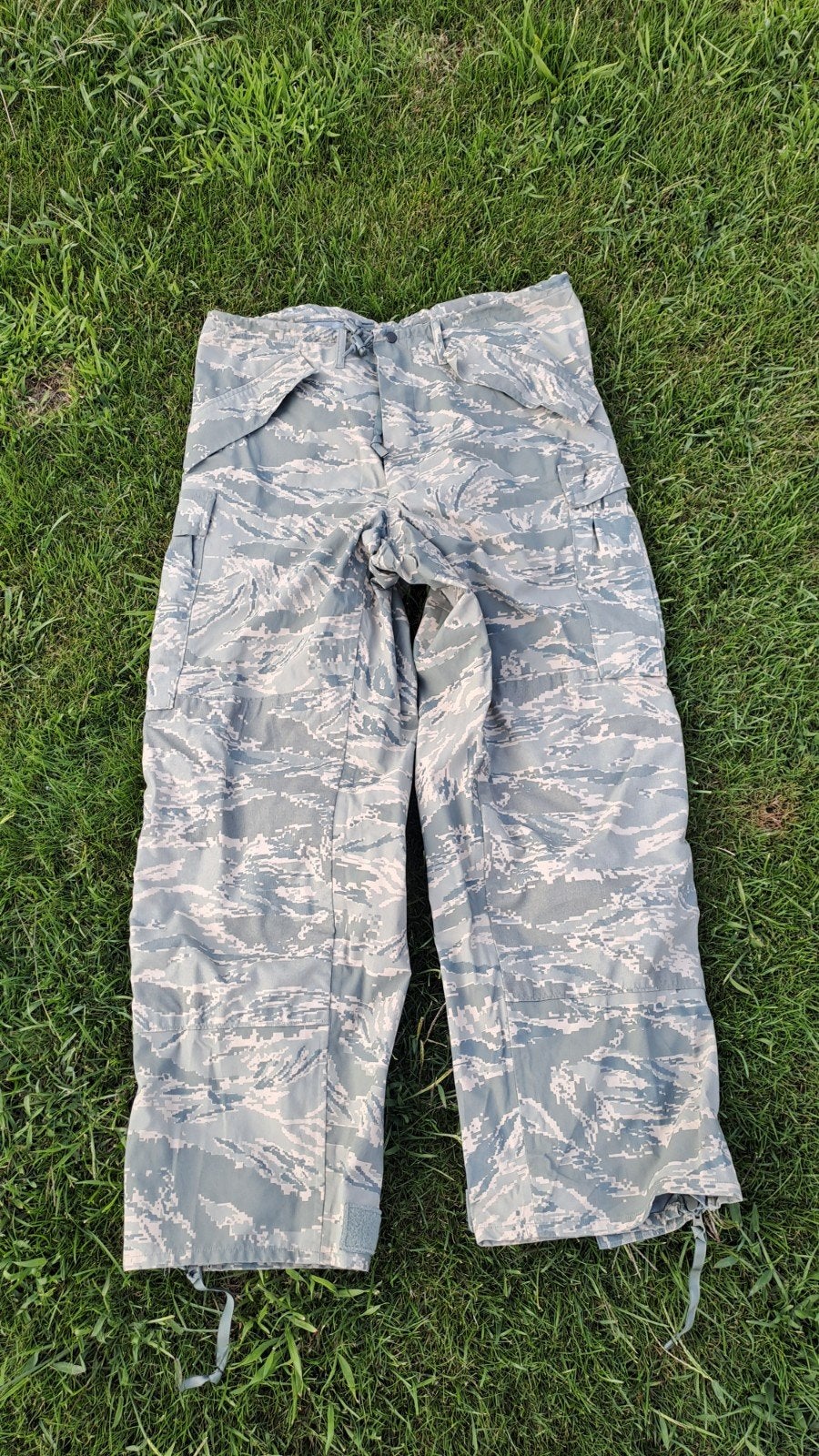 Pantalon de pluie Gore-Tex de l'US Air Force, Envoi