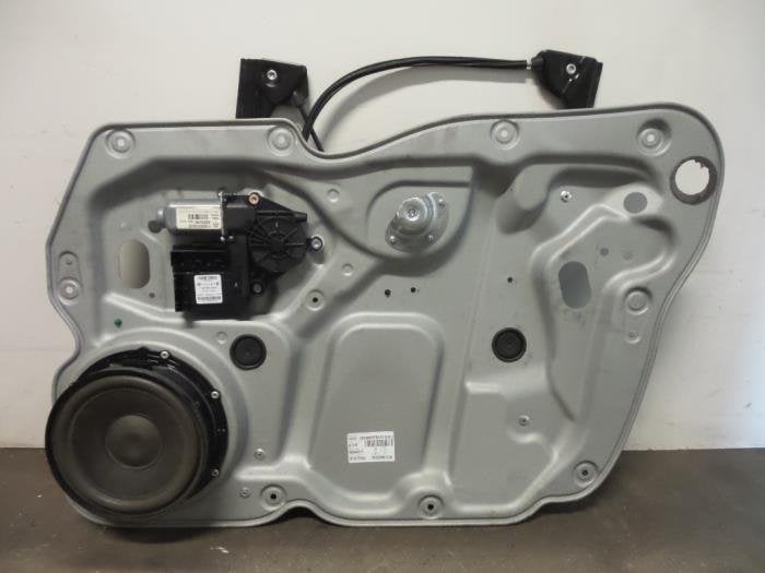 Mécanique vitre 2portes avant droite d'un Volkswagen Caddy, Volkswagen, -, 3 mois de garantie, Utilisé