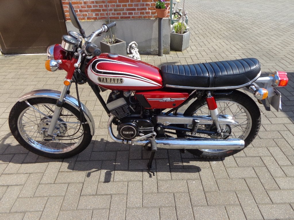 Yamaha AS3, Motoren, Ophalen, 2 cilinders