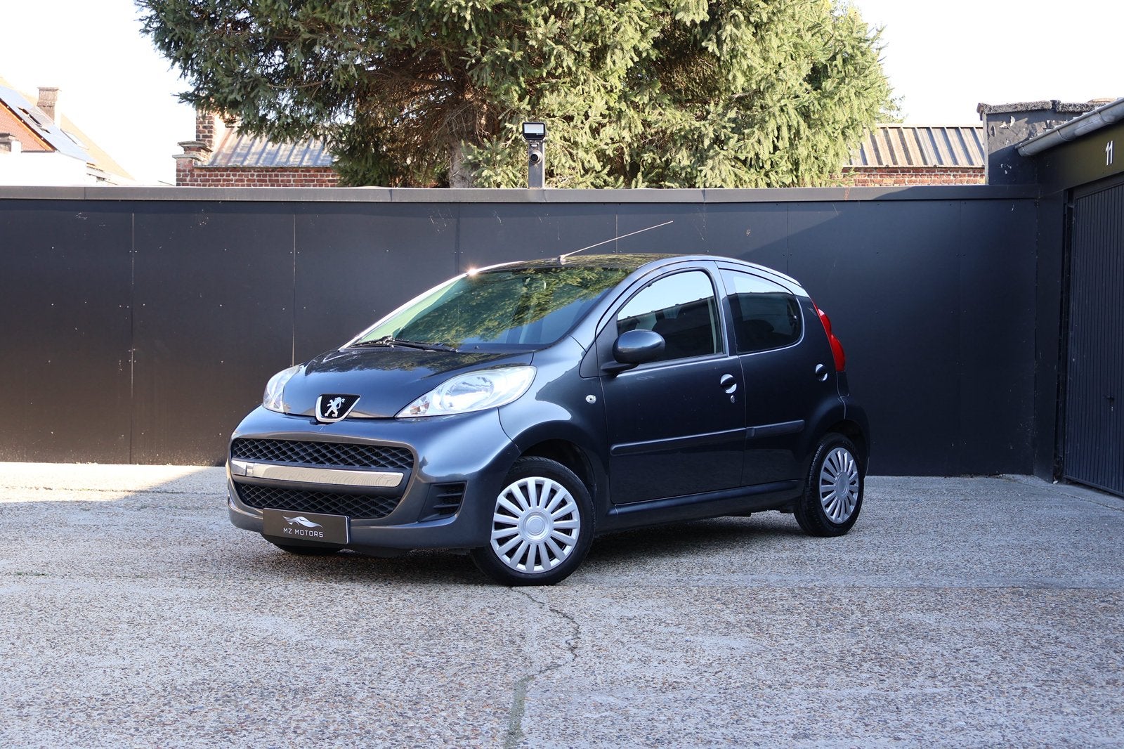 PEUGEOT 107 1.0 12V TRENDY – 2011 – 5 DEURS – EURO 5, Autos, Achat, Entreprise, Entretenue par le concessionnaire, Noir