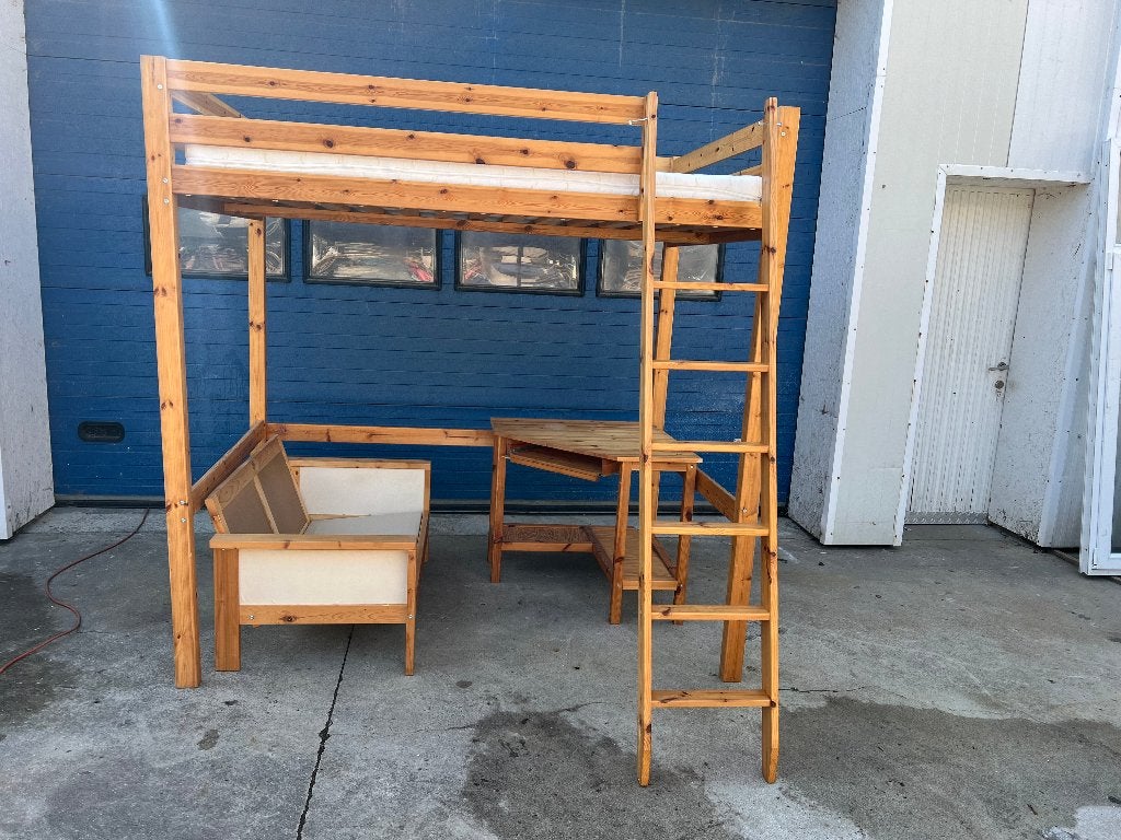 Lit mezzanine IKEA 140x200 avec bureau, canapé et matelas, Enlèvement, Comme neuf, Deux personnes