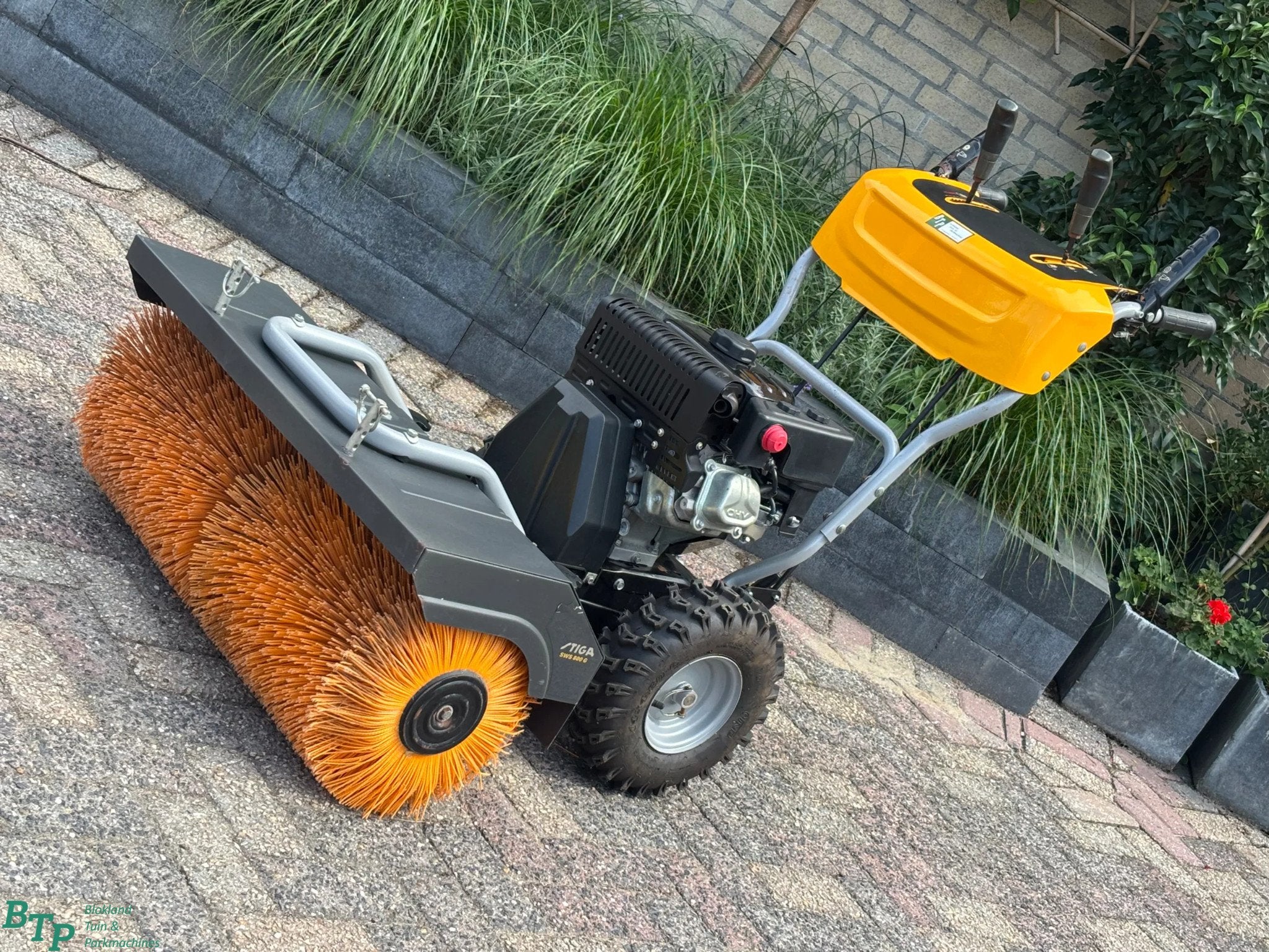 Stiga SWS800 veegmachine 80cm gebruikte rolbezem sws, Zakelijke goederen
