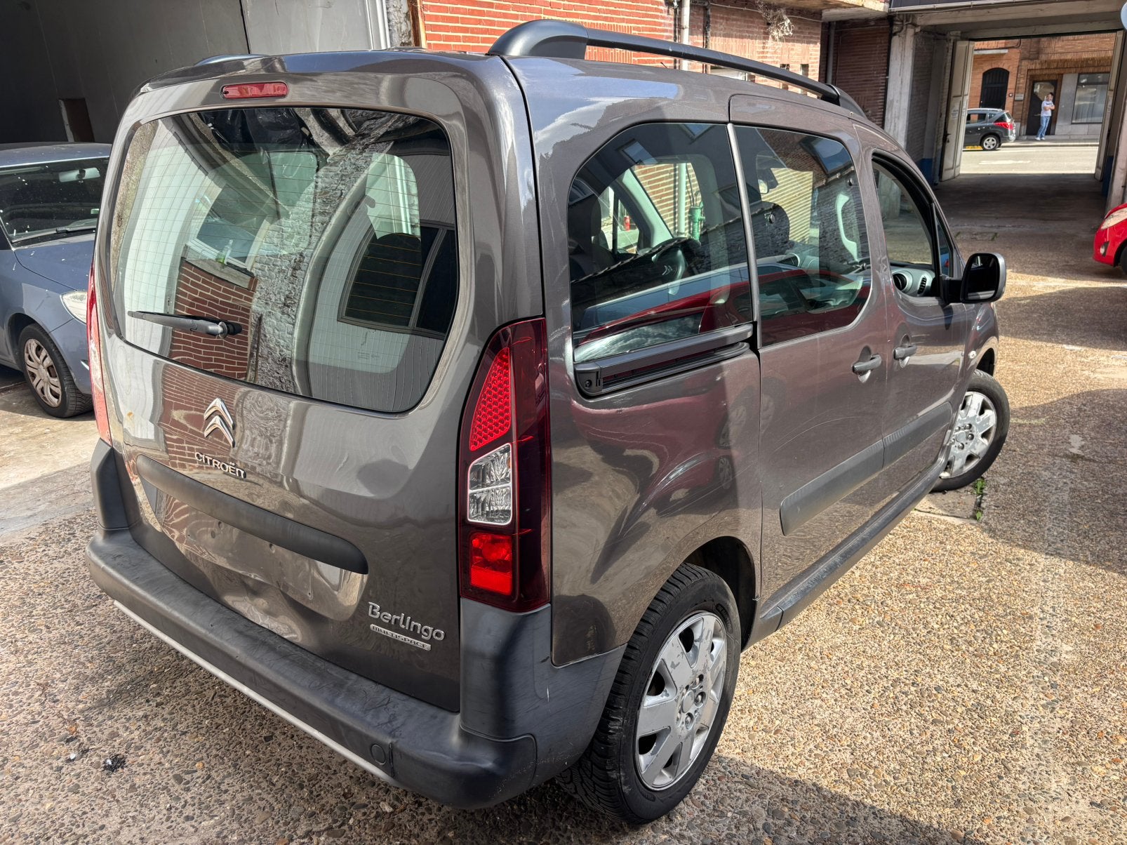 Citroën BERLINGO 1.6 HDI 2017, Autos, Argent ou Gris, Achat, Euro 6, Entreprise