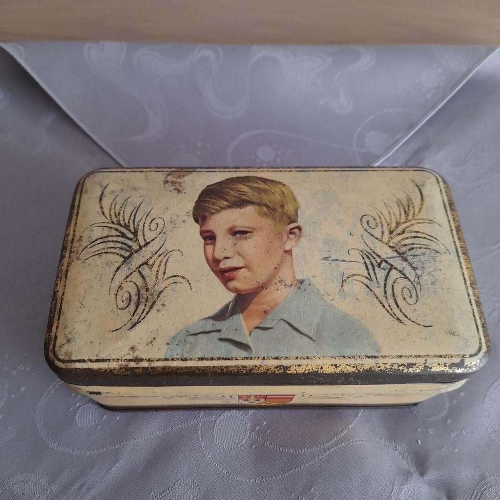 Retro blikken doosje  Prince de Liège., Verzamelen, Blikken, Ophalen, Gebruikt