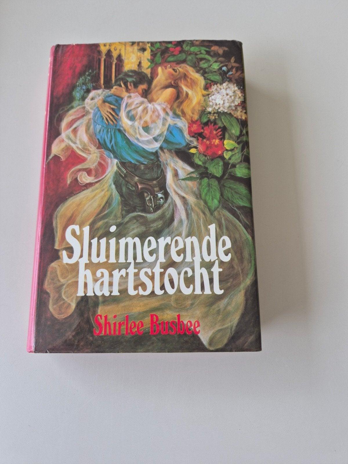 Sluimerende hartstocht - Shirlee Busbee, Enlèvement ou Envoi, Utilisé, Shirley Busbee