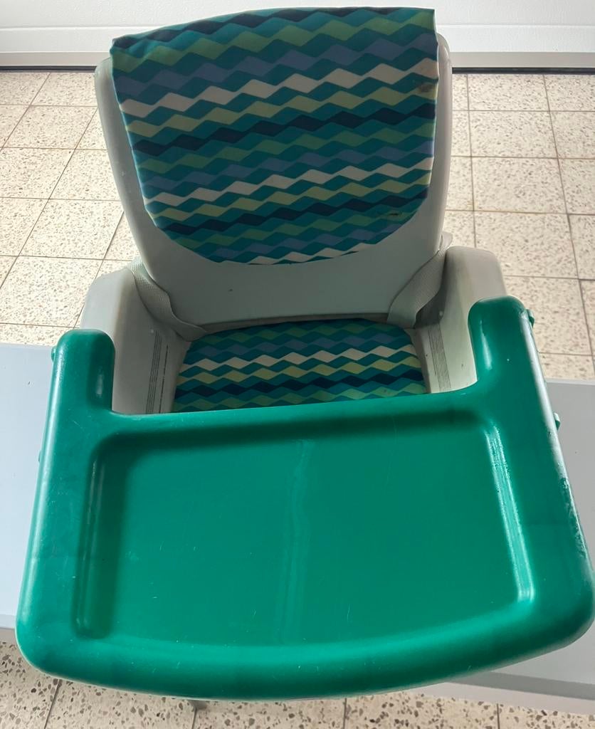 Stoelverhoger Chicco - draagbaar, Kinderen en Baby's, Kinderstoelen, Ophalen, Gebruikt, Gordel(s)