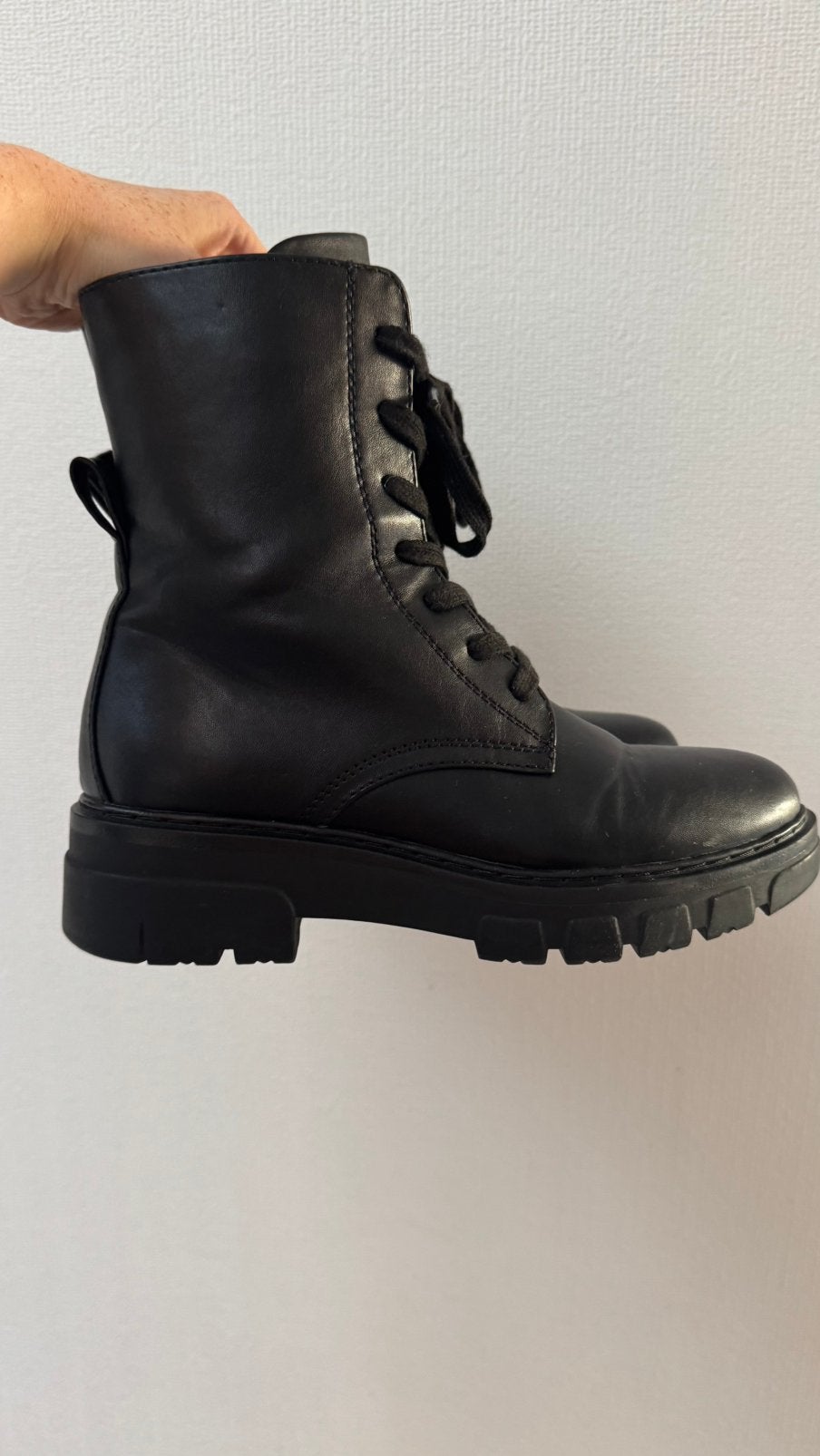 Zwarte enkellaarzen - maat 37, Kleding | Heren, Schoenen, Ophalen, Zo goed als nieuw, Boots