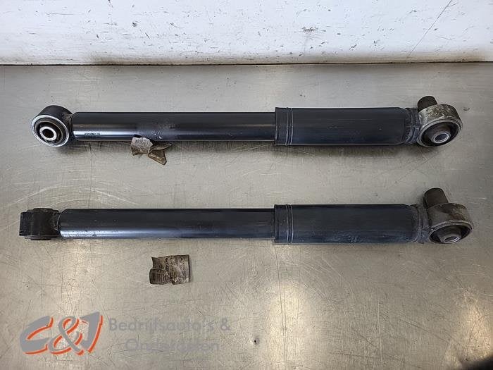Kit amortisseur d'un Mercedes Vito, 3 mois de garantie, Utilisé, -, -