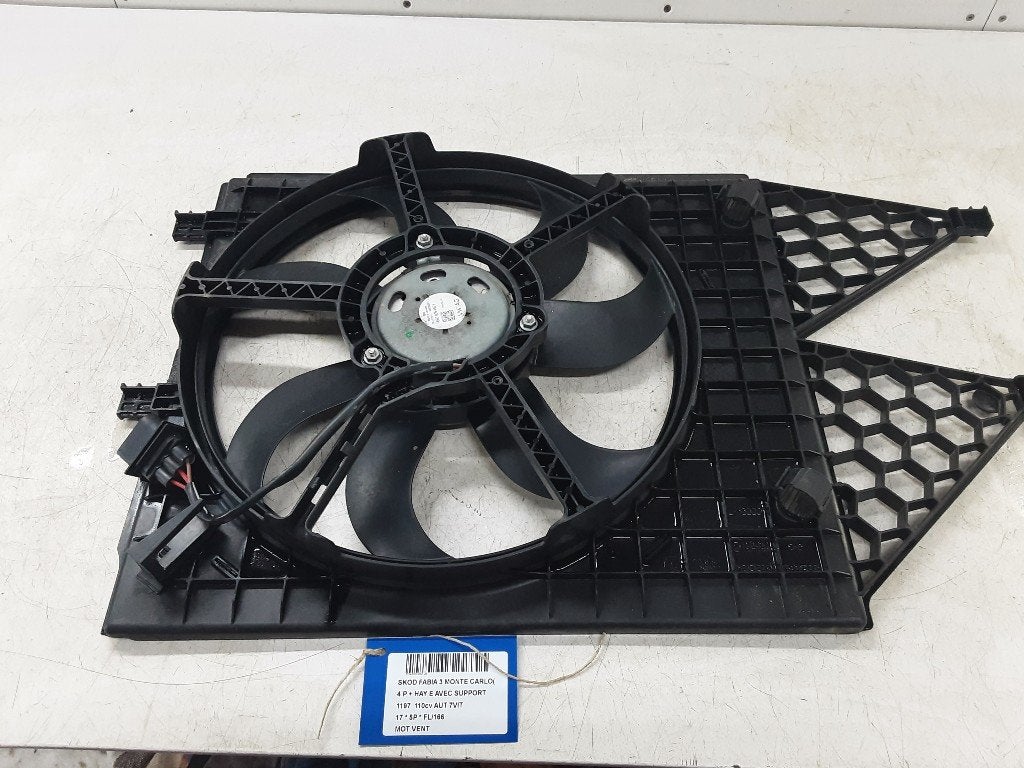 RADIATEUR VENTILATEUR Skoda Fabia III (NJ3) (6R0959455E), Utilisé, Info@skoda-auto.de, Skoda, Max-Planck-Straße  3-5
64331  Weiterstadt, DE