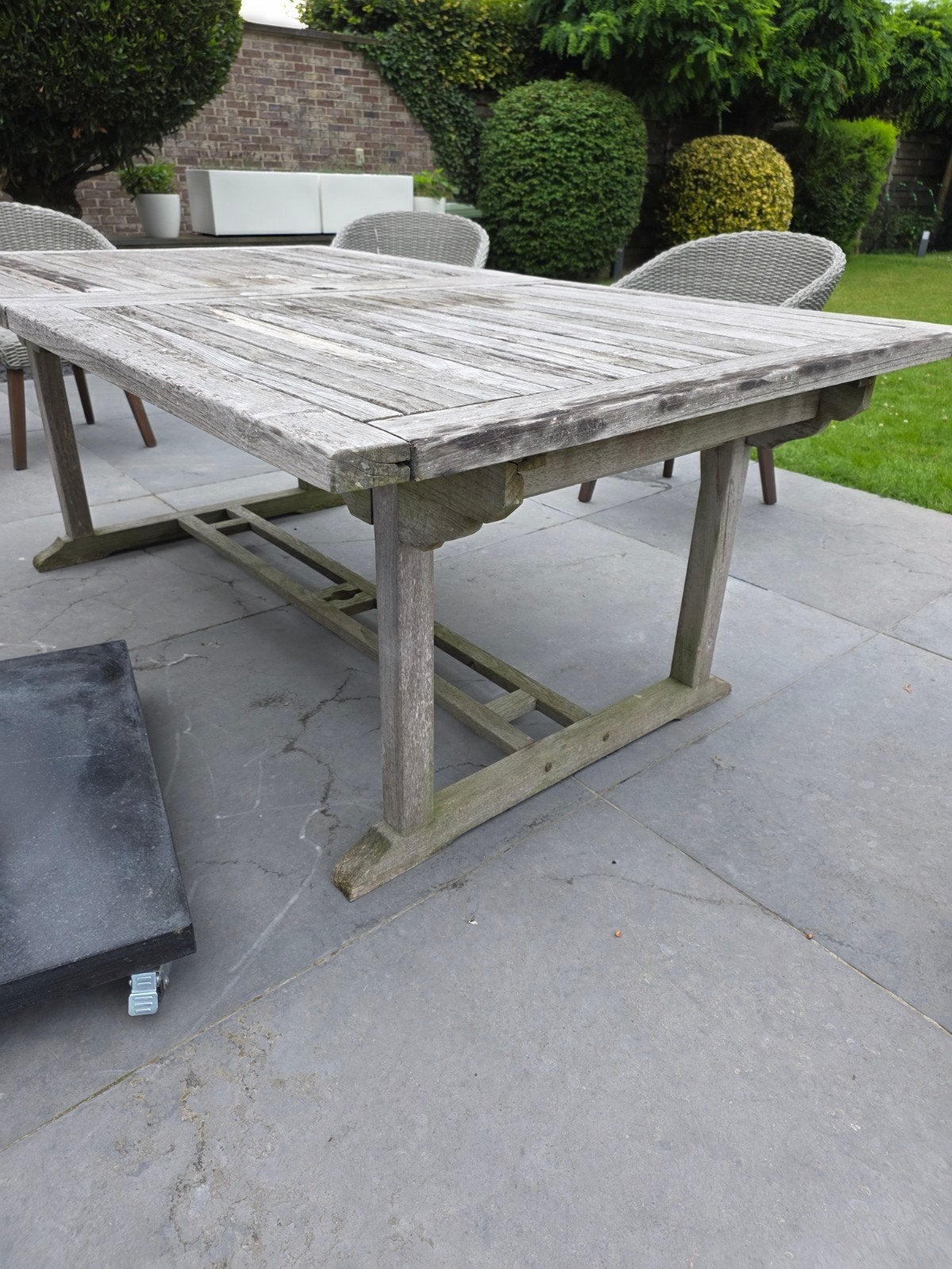 Tuintafel gratis / afhaal Gellik 3620, Tuin en Terras, Ophalen