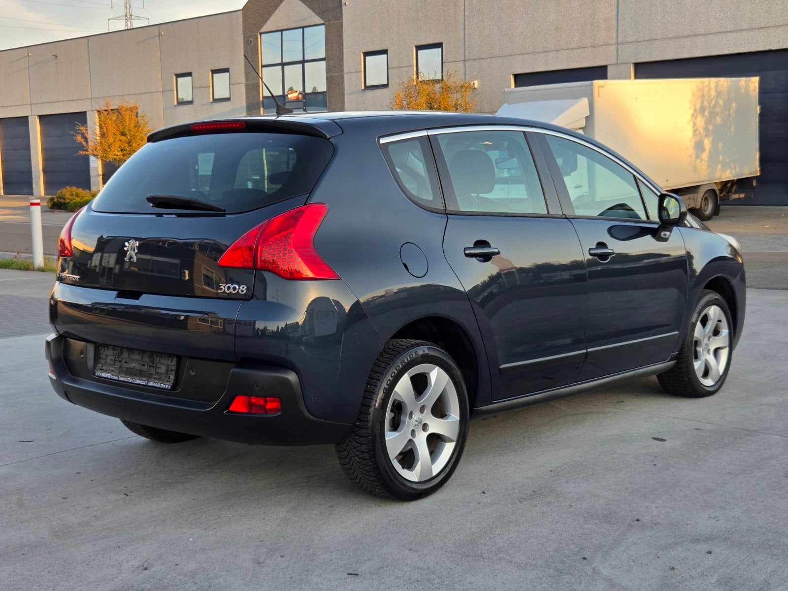 PEUGEOT 3008 2013 1.6 HDi EURO 5 RIJKLAAR, Auto's, Euro 5, Zwart, 4 cilinders, Blauw