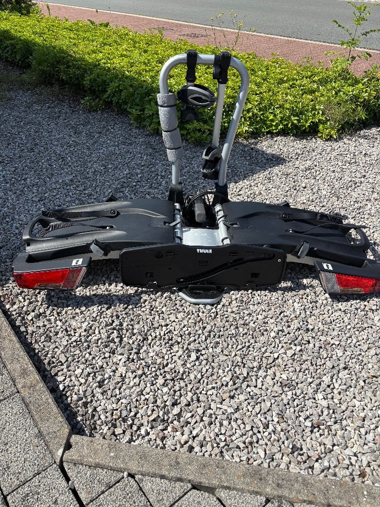 Thule EasyFold 932 Fietsendrager (Inklapbaar), Auto diversen, Fietsendragers, Ophalen, Zo goed als nieuw, 2 fietsen, Trekhaakdrager