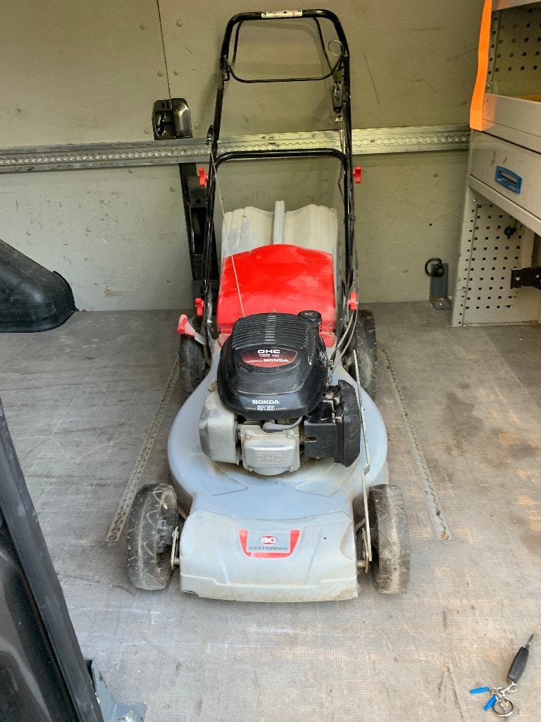 grasmachine met werk aan, Tuin en Terras, Grasmaaiers, Ophalen, Cirkelmaaier, Honda, Gebruikt