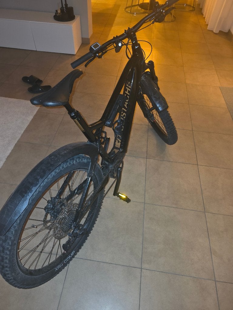 E MTB Moustache samedi 27, Vélos & Vélomoteurs, Autres marques, Enlèvement ou Envoi, Comme neuf, VTT semi-rigide