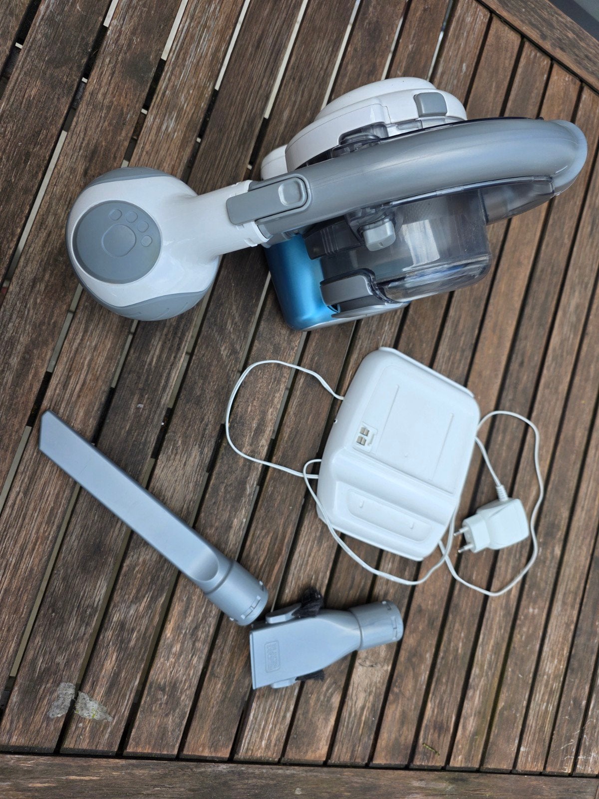 Black & Decker Dustbusterflexi, Ophalen