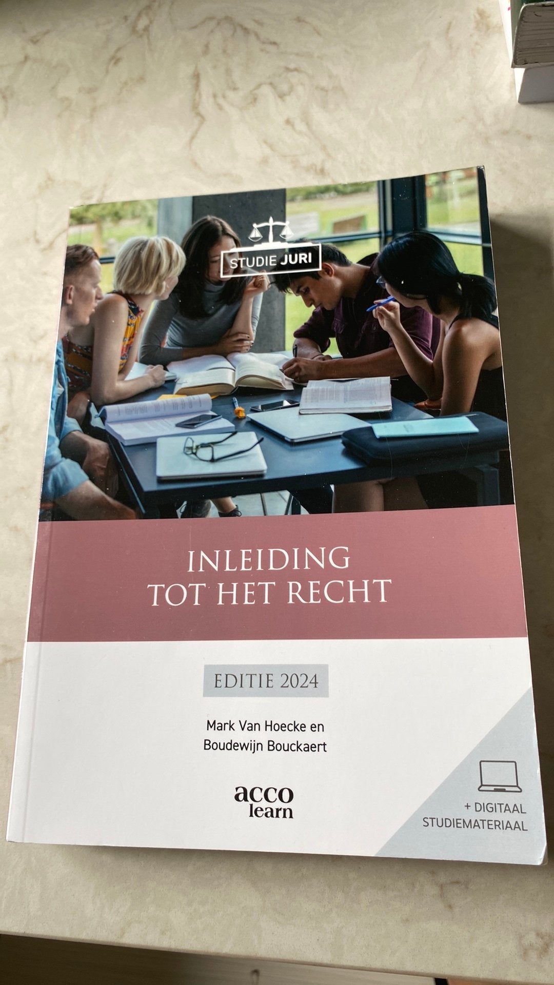 Inleiding tot het recht, Enlèvement