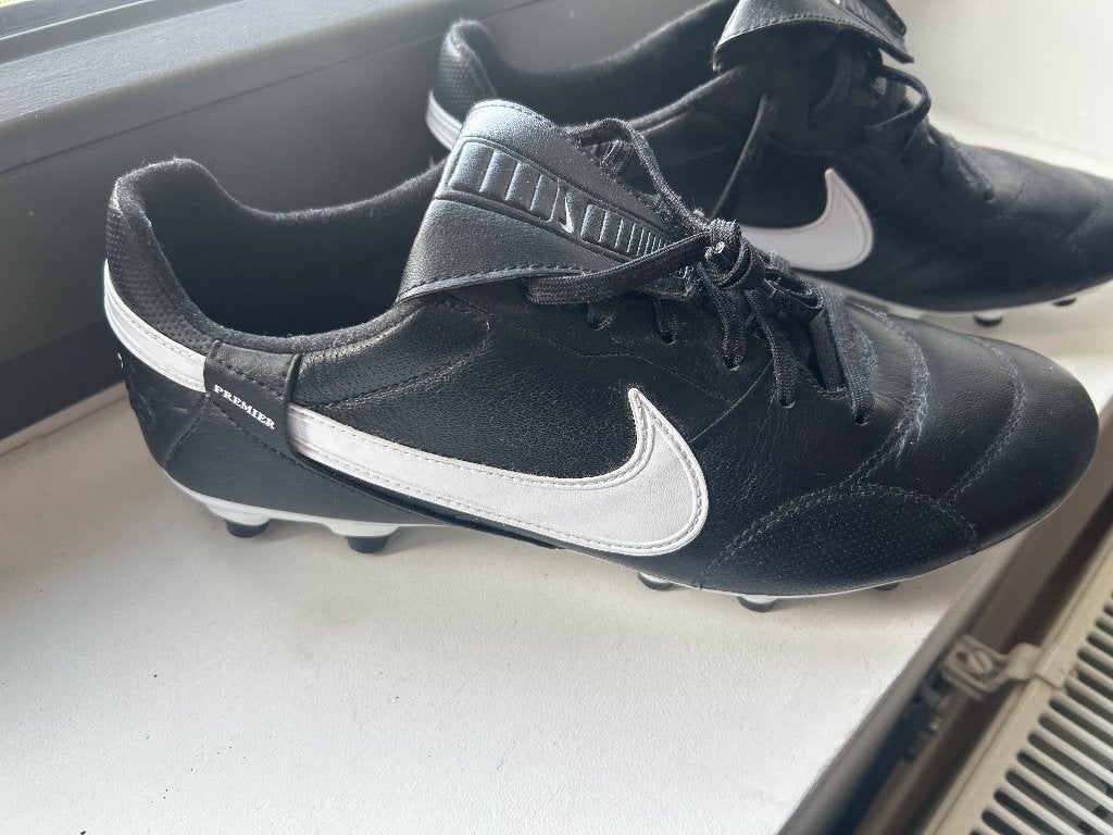 Voetbalschoenen Nike, Sport en Fitness, Voetbal, Ophalen, Nieuw, Schoenen