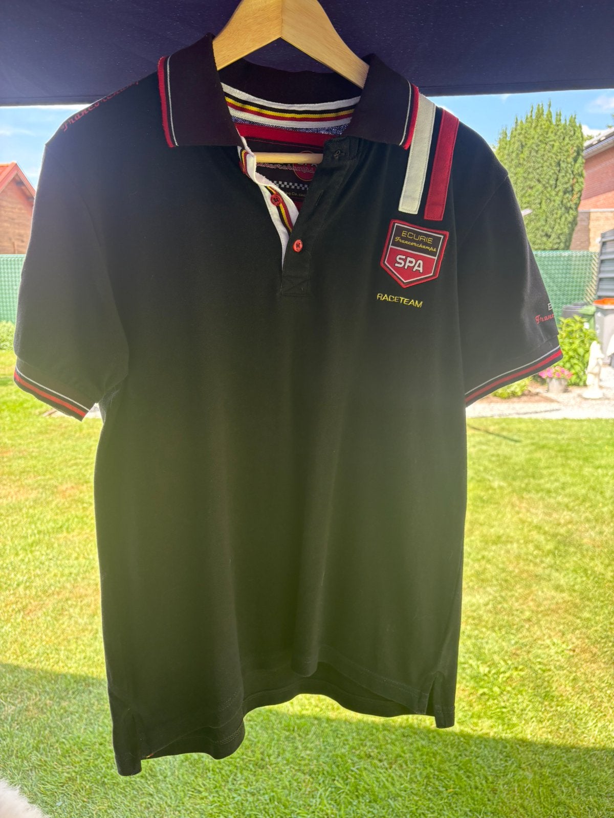 Polo Large Écurie Spa Francorchamps in goede staat, Kleding | Heren, Sportkleding, Ophalen of Verzenden, Gedragen, Maat 52/54 (L)