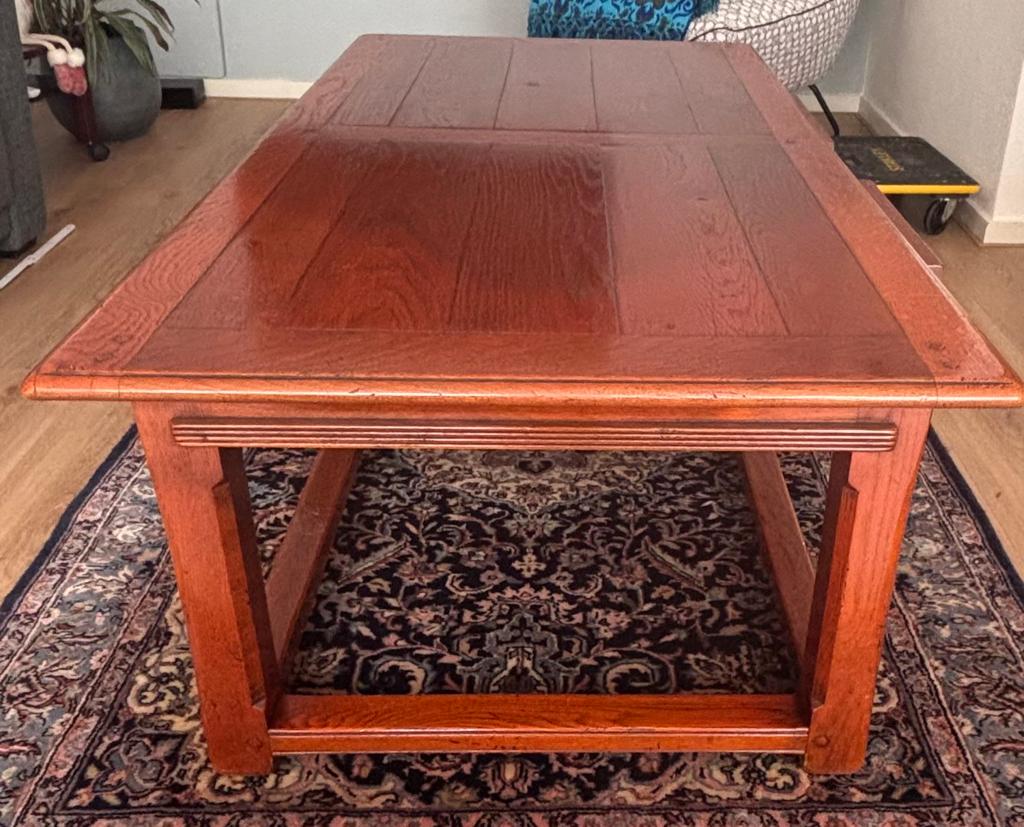 Robuuste klassieke salontafel (massief kerselaar), Huis en Inrichting, Tafels | Salontafels, Zo goed als nieuw, Kersenhout, Ophalen