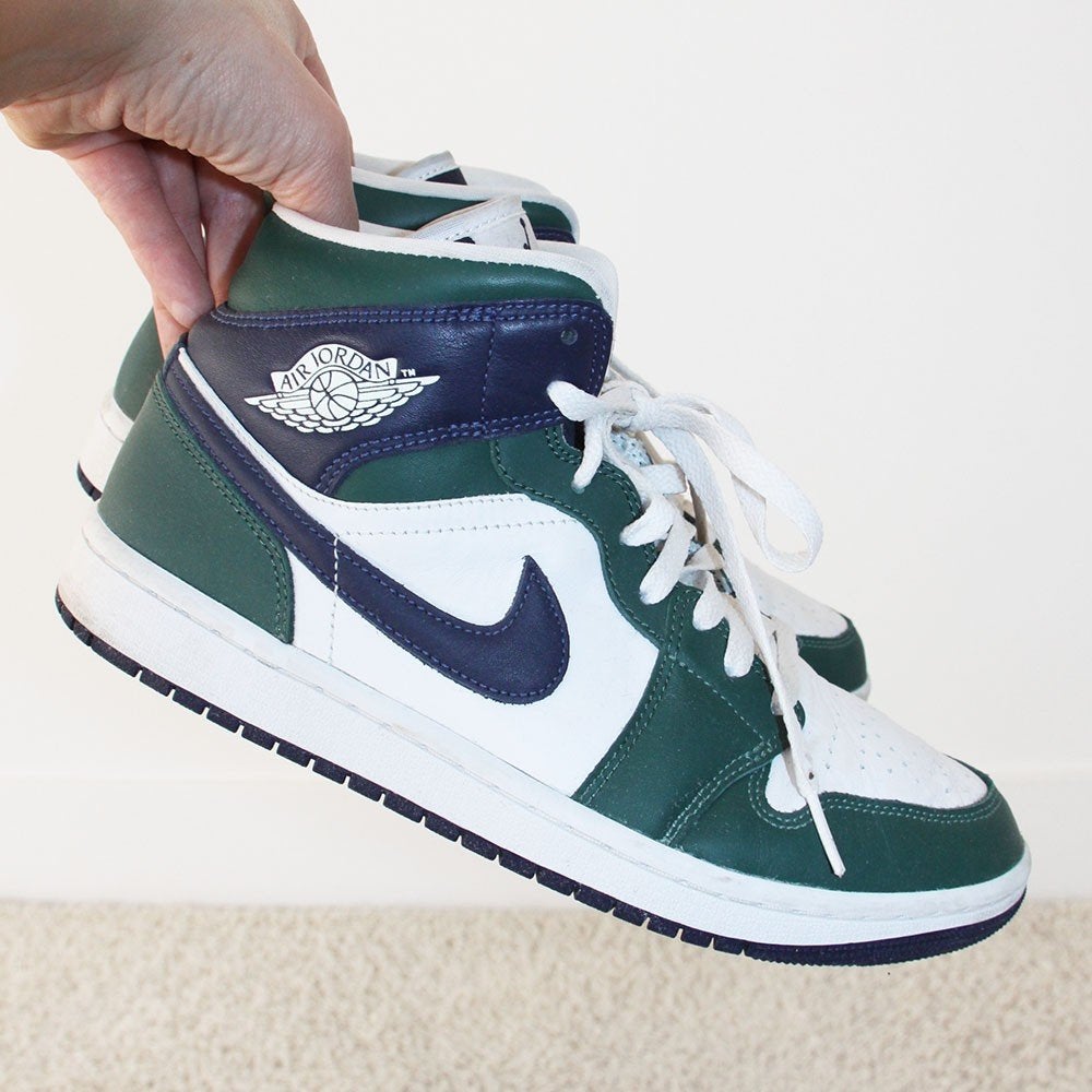 Belles baskets en cuir Nike Jordan -s9 (taille 41) €125, -, Enlèvement ou Envoi, Autres couleurs, Sneakers et Baskets, Comme neuf