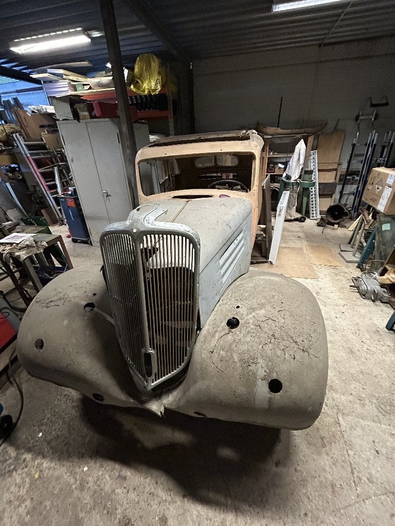 Oldtimerproject Renault KZ24  bj 1935, Auto's, Oldtimers, 4 deurs, Renault, Handgeschakeld, 6 zetels