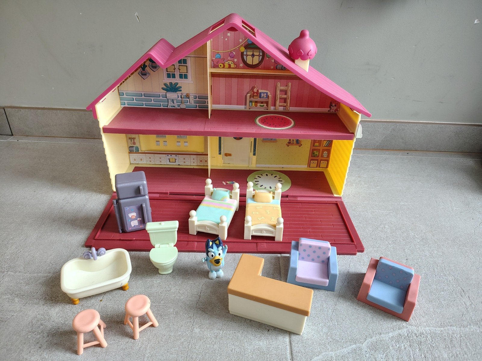 Bluey huis, Enfants & Bébés, Jouets | Maisons de poupées, Comme neuf, Maison de poupées, Enlèvement ou Envoi