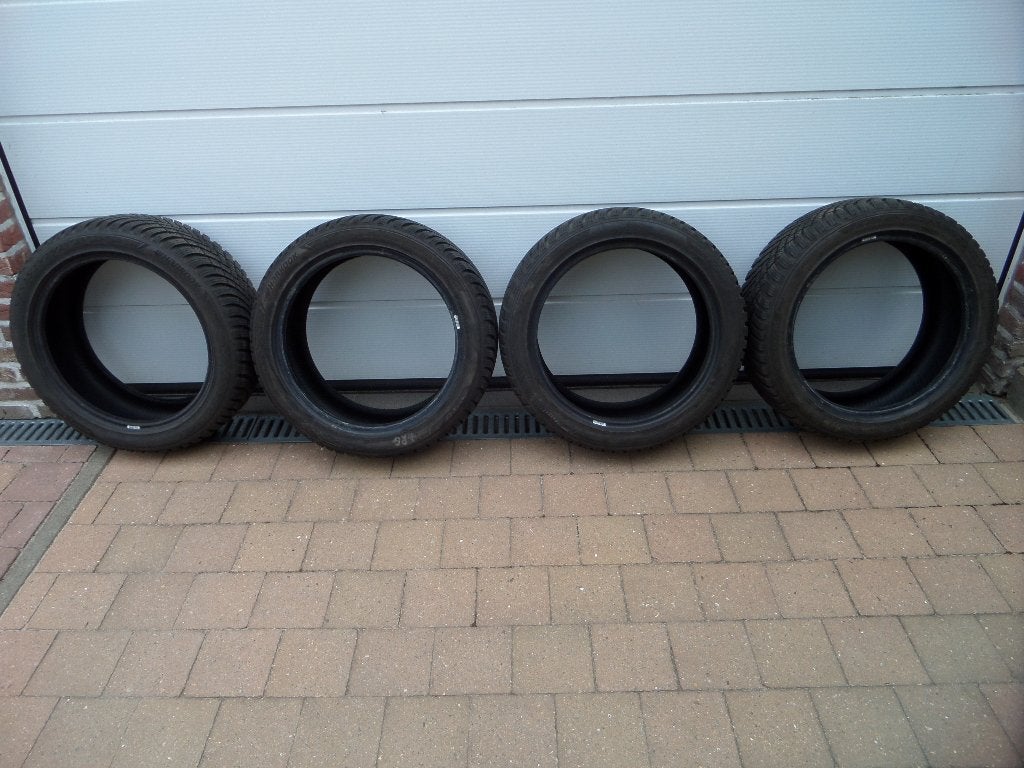 4 pneus hiver 205/55R16 - 87H -Hankook Winter I*cept, Autos : Pièces & Accessoires, Pneus & Jantes, Neuf, Pneus hiver, 16 pouces