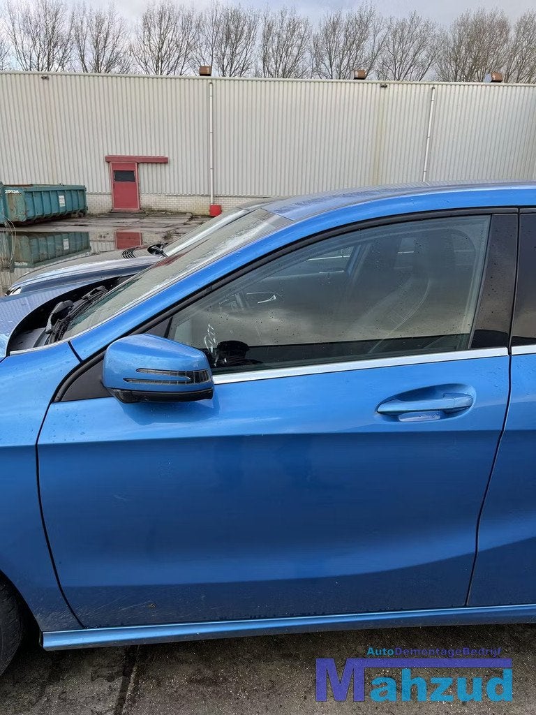 MERCEDES A KLASSE W176 blauw 162 links voor deur 2012-2018, Mercedes-Benz AG, Utilisé, Mercedesstrasse 120
70372  Stuttgart, DE