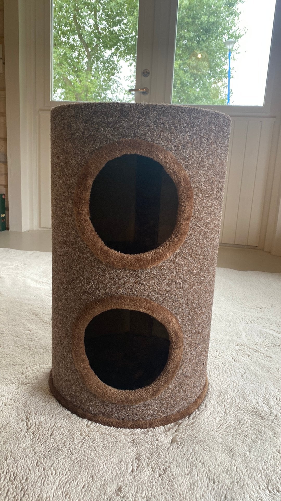 Maison pour chats - 2 étages - comme neuf, Dieren en Toebehoren, Ophalen, Zo goed als nieuw