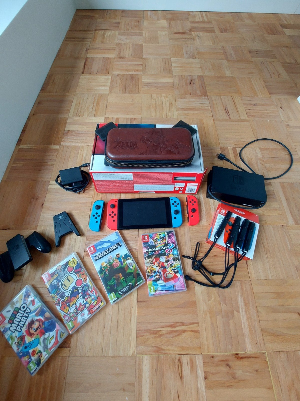 Nintendo Switch (pour plus d'informations, voir la descripti, Enlèvement ou Envoi, Avec jeux, Avec 3 manettes ou plus, Utilisé