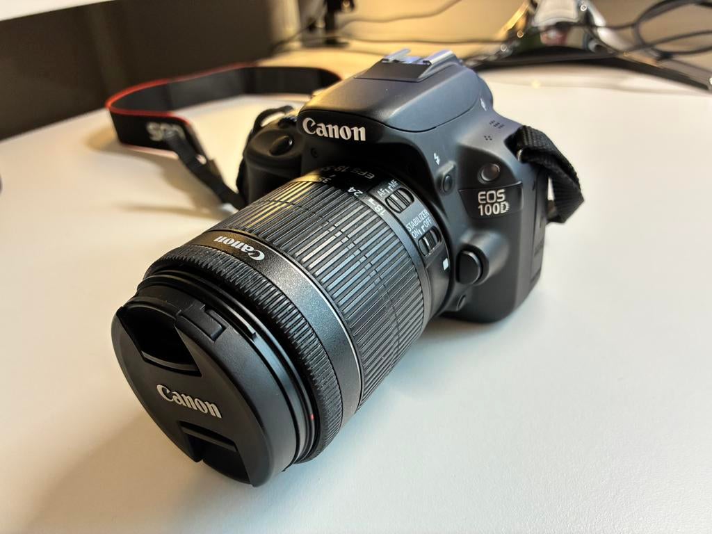 Canon EOS 100D + EF-S 18-55mm F/3.5-5.6 IS STM, 18 Megapixel, Spiegelreflex, Canon, Ophalen of Verzenden
