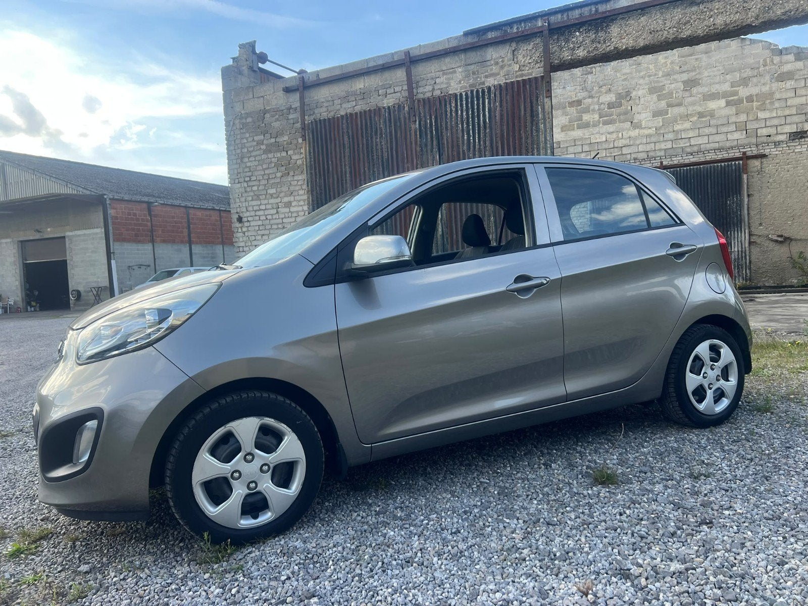 kia picanto 2014 ( passé au contrôle technique ), Auto's, 4 deurs, 4 cilinders, Particulier, Picanto