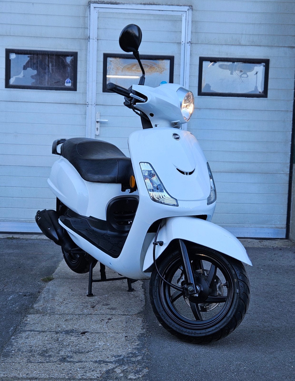 Sym Fiddle II S "Ice White" 50cc klasse A 4 takt 2021 11.156, Fietsen en Brommers, Gebruikt, Klasse A (25 km/u), Ophalen of Verzenden