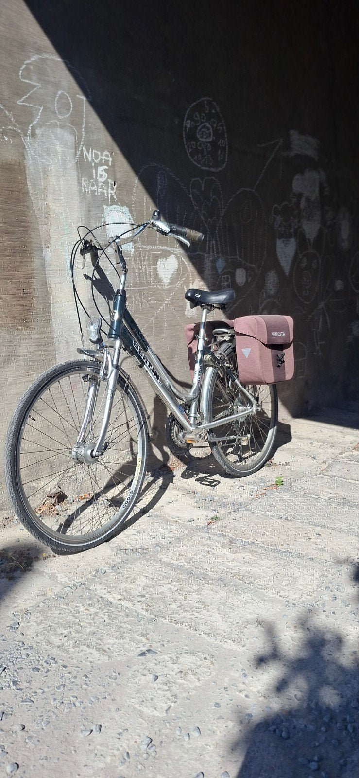 Bertin stadsfiets 28” – 24 versnellingen – Fietstassen, Fietsen en Brommers, Gebruikt, (Extra) lage instap, Minder dan 47 cm, Trommelrem
