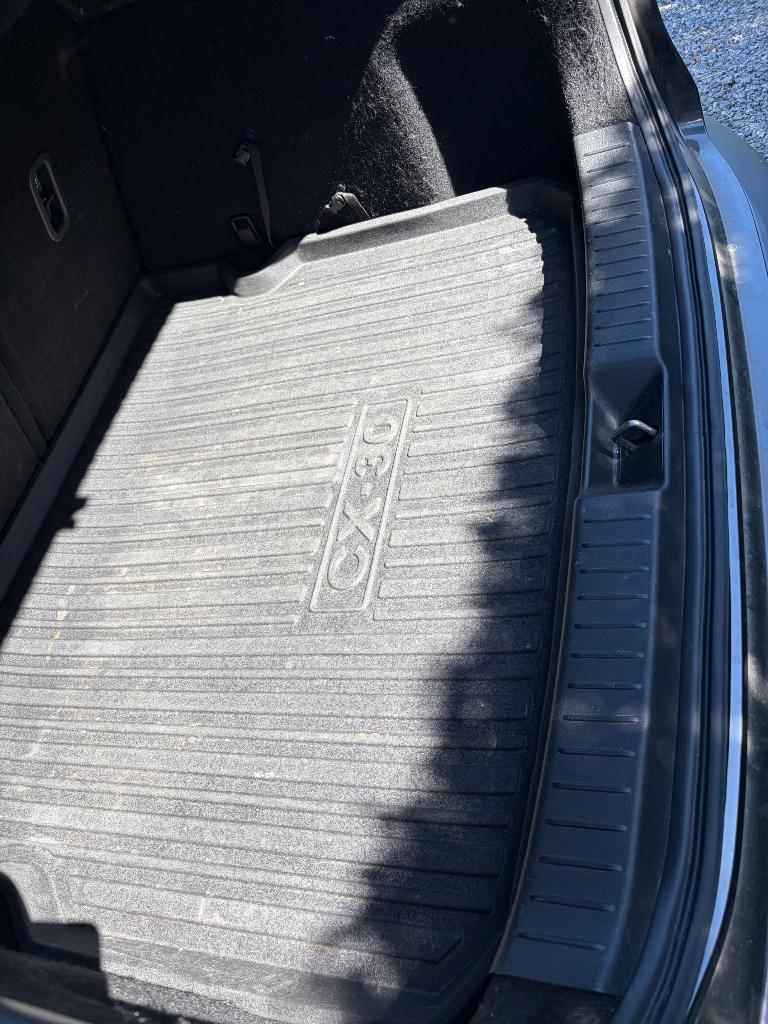 Tapis de coffre Mazda Cx30, Auto diversen, Kofferbakmatten, Ophalen, Zo goed als nieuw