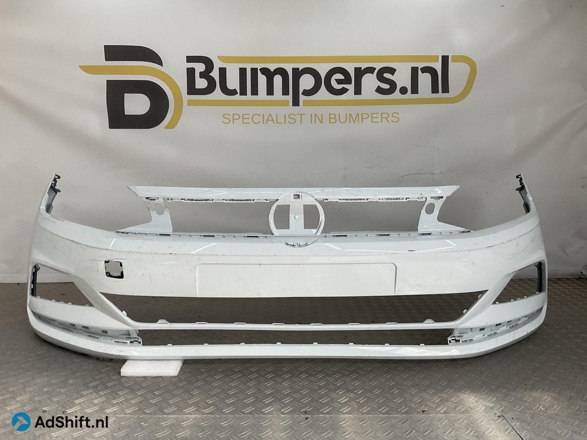 Bumper Volkswagen Polo 2G 22-25 2GS807221A Voorbumper C3-230, Auto-onderdelen, Bumper