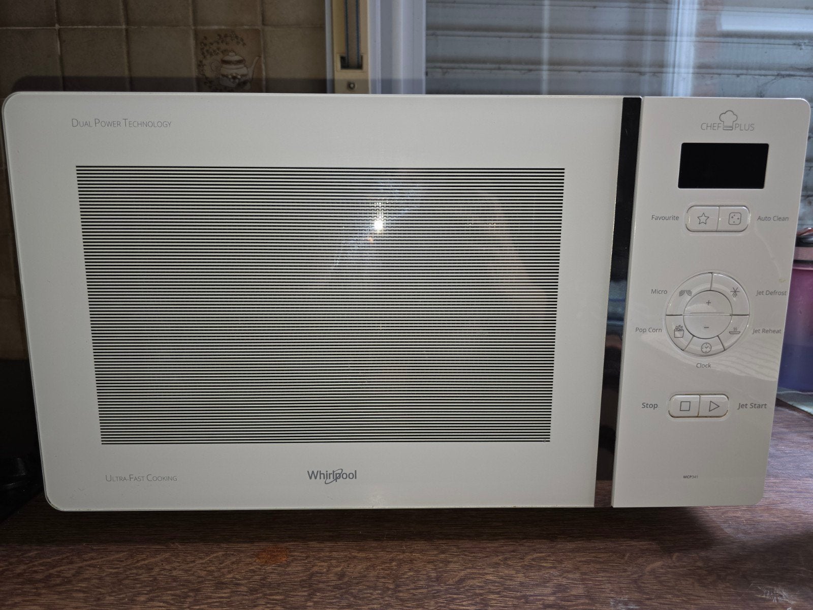 Whirlpool microgolf 25L en 800 watt, Elektronische apparatuur, Microgolfovens, Ophalen